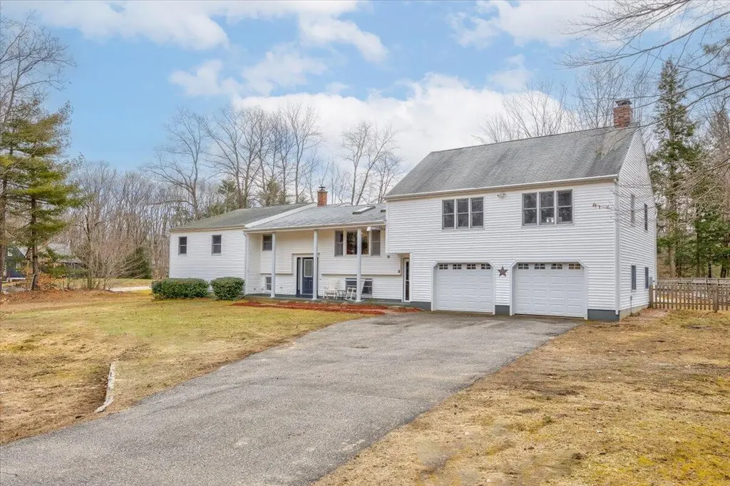 7 Hickory Lane Gorham ME 04038
