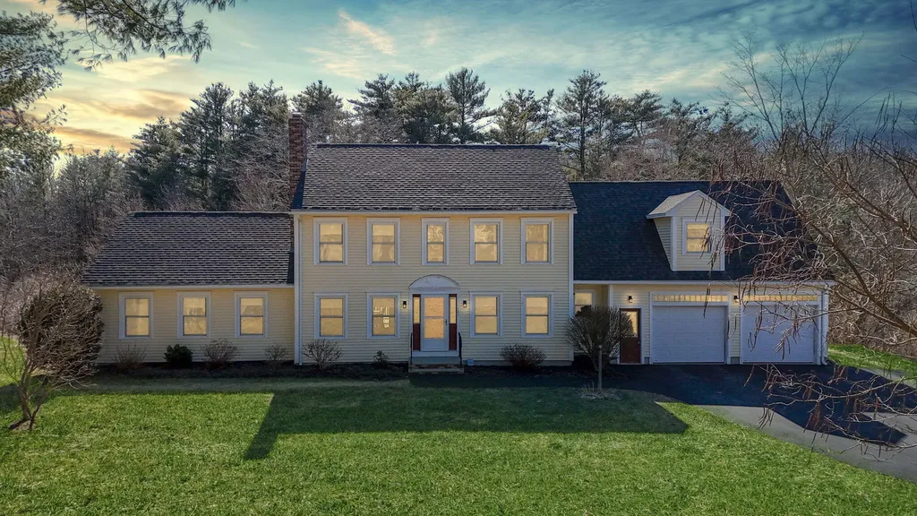 186 Regan Lane Portland ME 04103