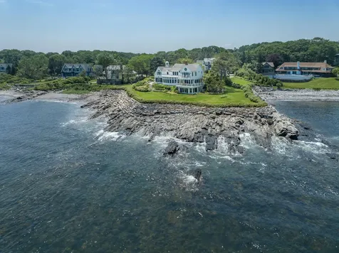 16 Running Tide Road Cape Elizabeth ME 04107