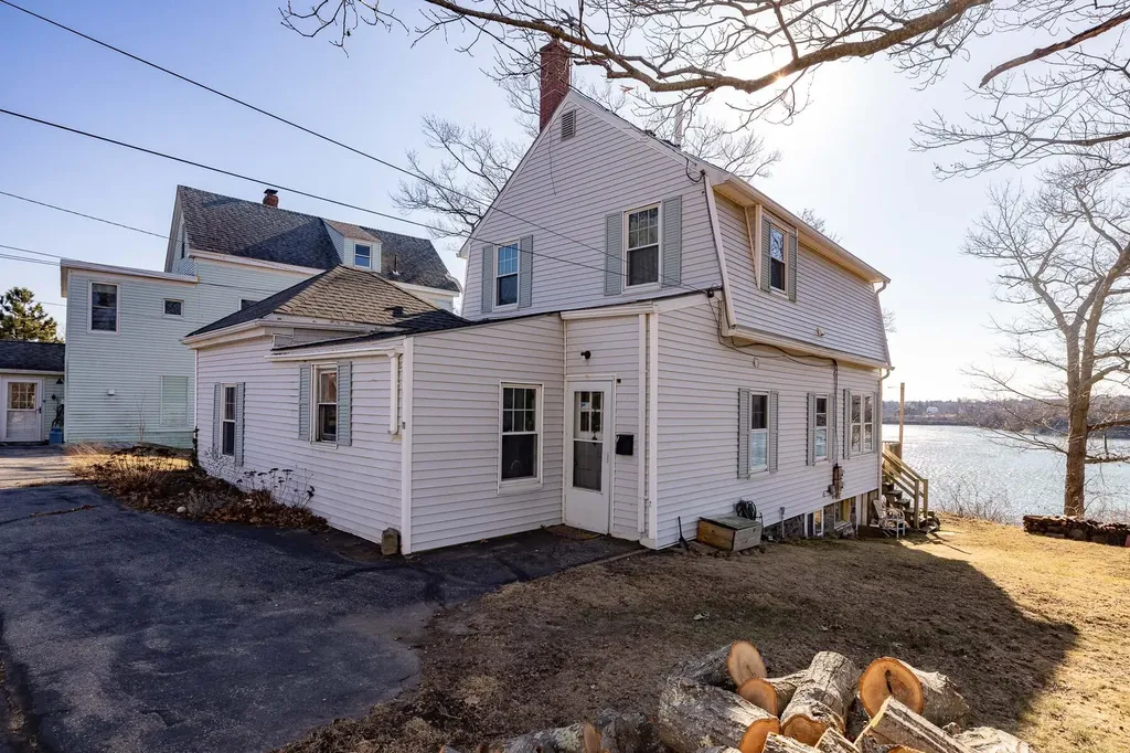 11 Oak Terrace Kittery ME 03904