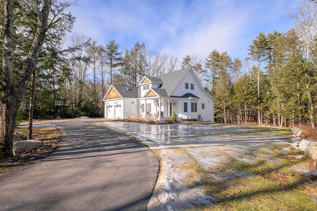 7 Pebble Way Falmouth ME 04105