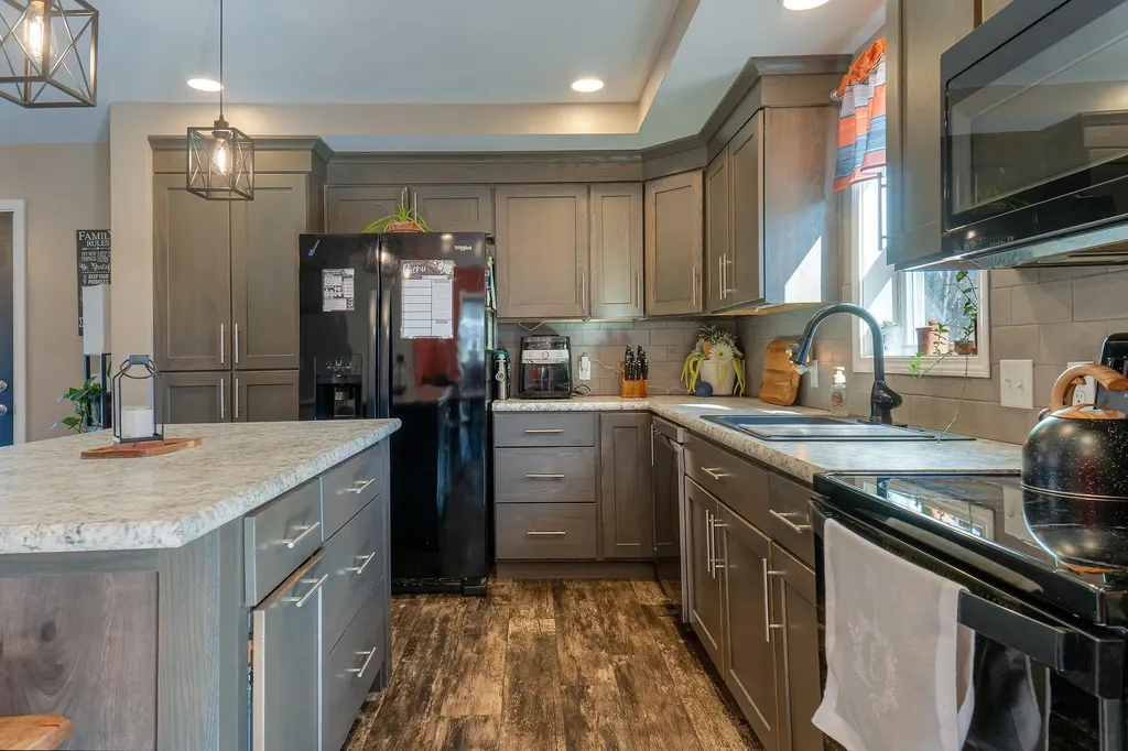 251 Shepard Hill Road Union ME 04862