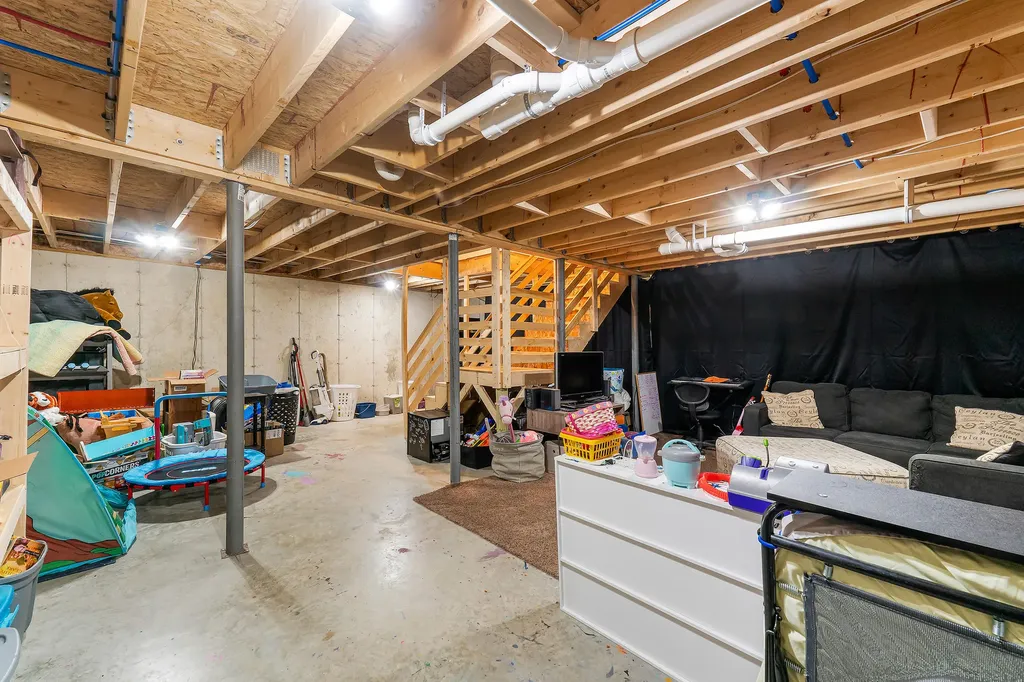 251 Shepard Hill Road Union ME 04862