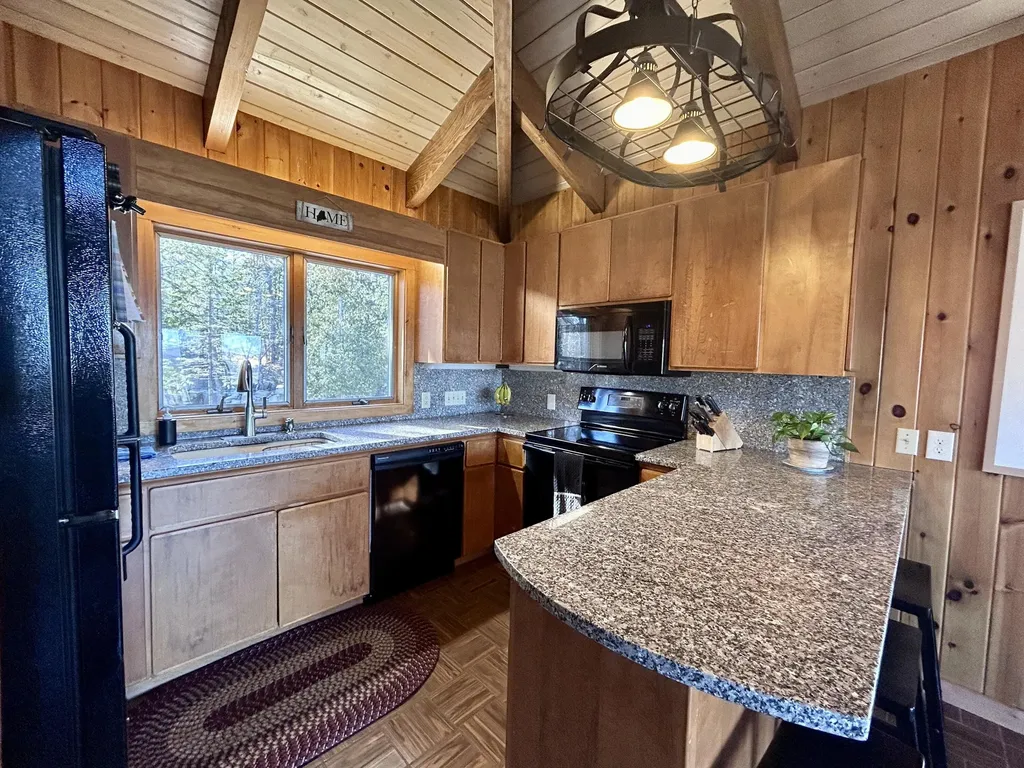 16 Pine Ledge Lane Mount Desert ME 04660