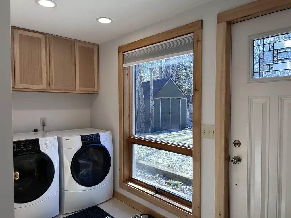 16 Pine Ledge Lane Mount Desert ME 04660