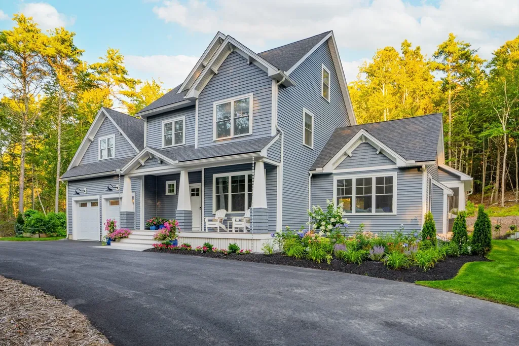 51 Pine Hill Road York ME 03902