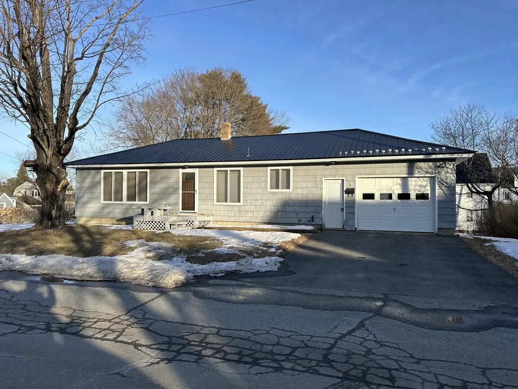 3 Mae Terrace Waterville ME 04901