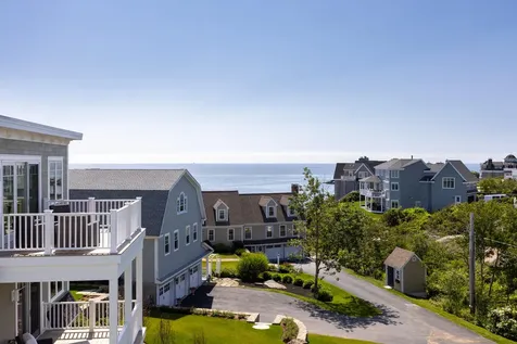 5 Nubble Point York ME 03909