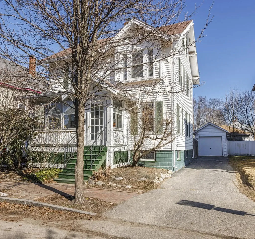 81 Oakdale Street Portland ME 04103