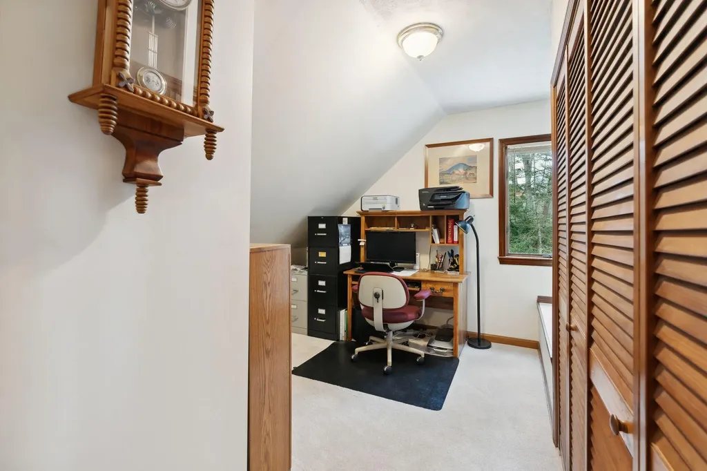 28 Coombs Road Topsham ME 04086