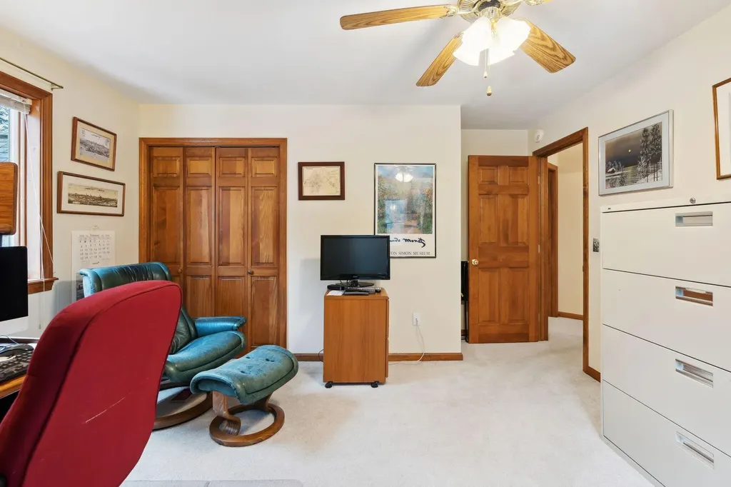28 Coombs Road Topsham ME 04086