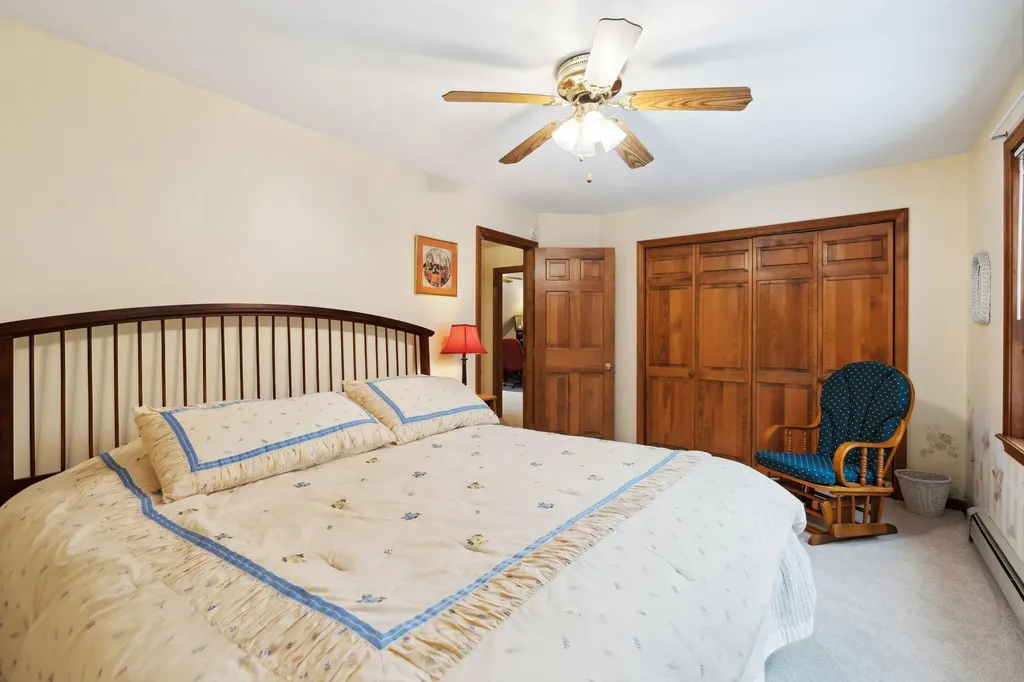 28 Coombs Road Topsham ME 04086