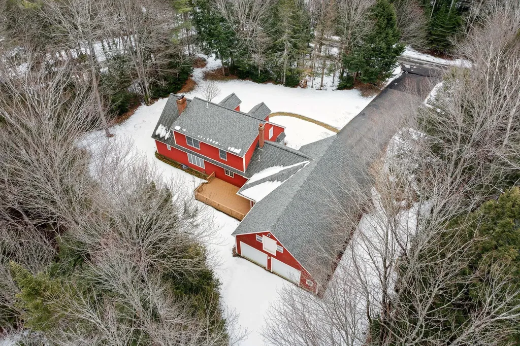 28 Coombs Road Topsham ME 04086