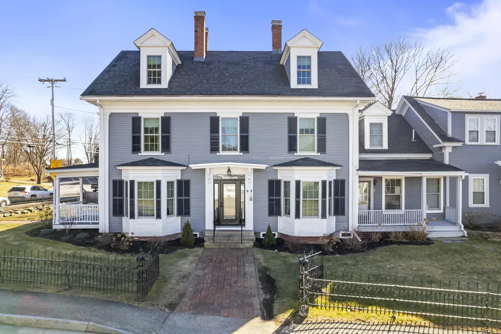 2 Simpson Lane York ME 03909