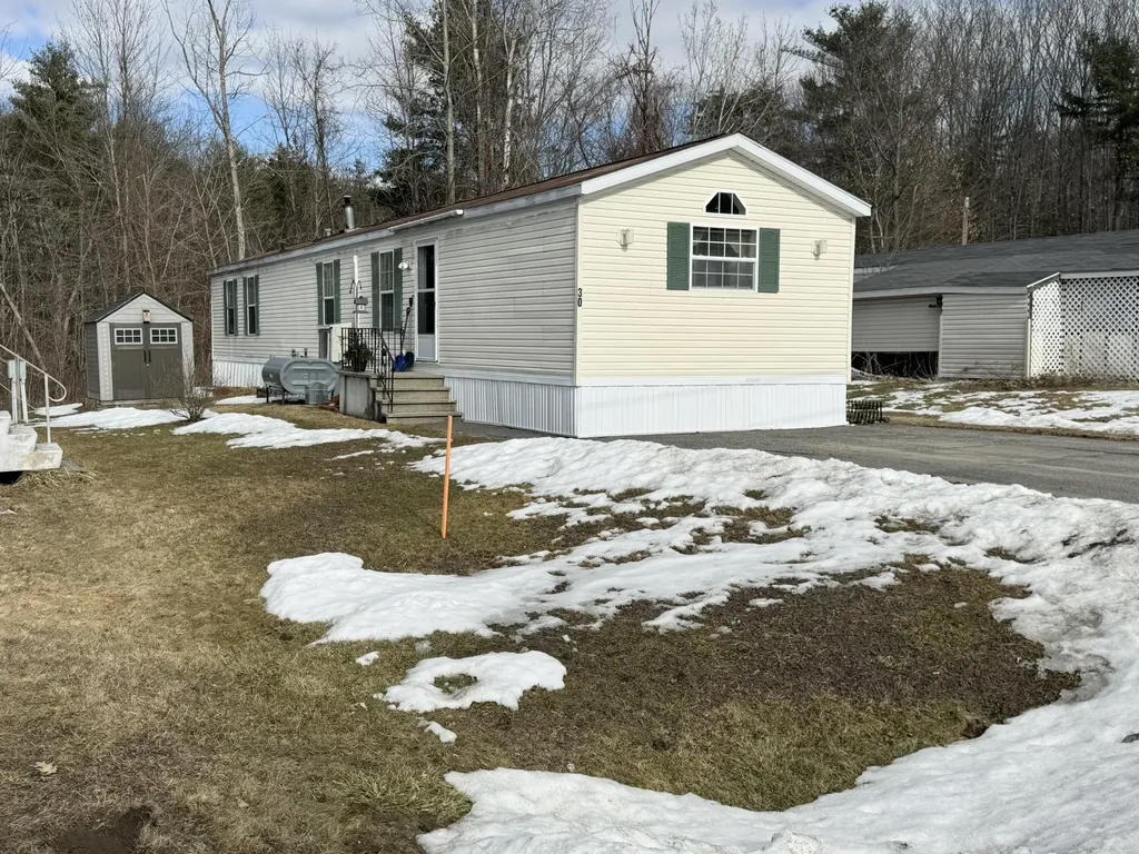 499 Augusta Road Winslow ME 04901