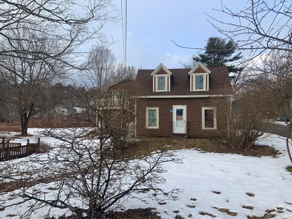 7 Summer Street Bucksport ME 04416