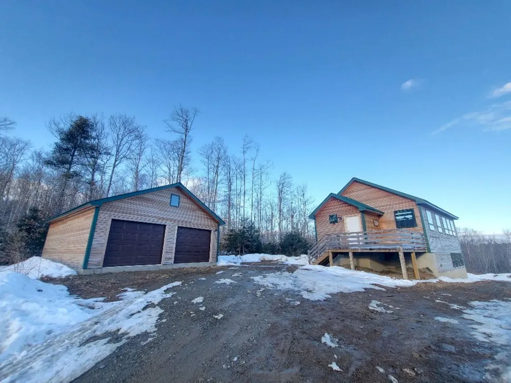 40 Hill Top Road Chesterville ME 04938