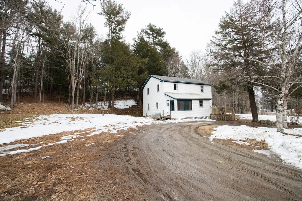 33 Hagans Elbow Ellsworth ME 04605