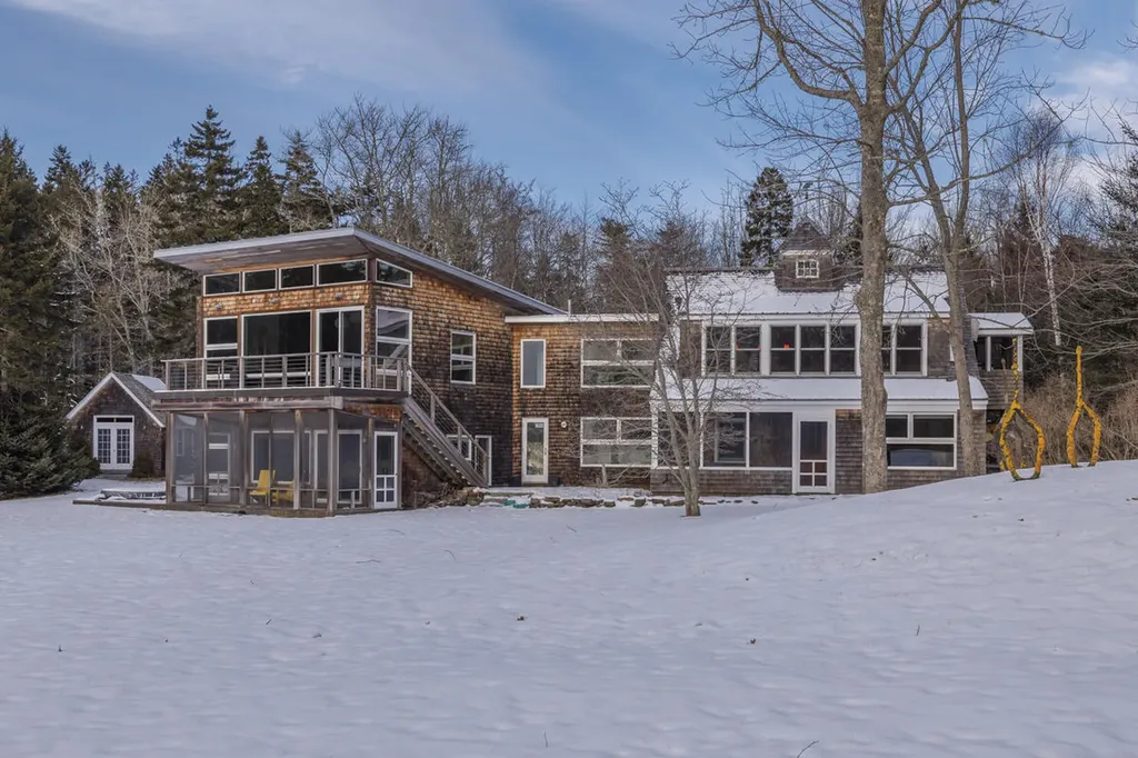 51 Fox Lane Brooklin ME 04616