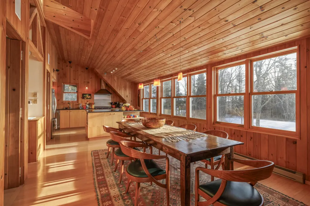 51 Fox Lane Brooklin ME 04616