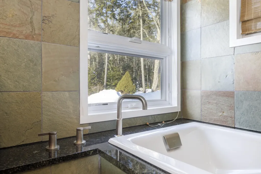 51 Fox Lane Brooklin ME 04616
