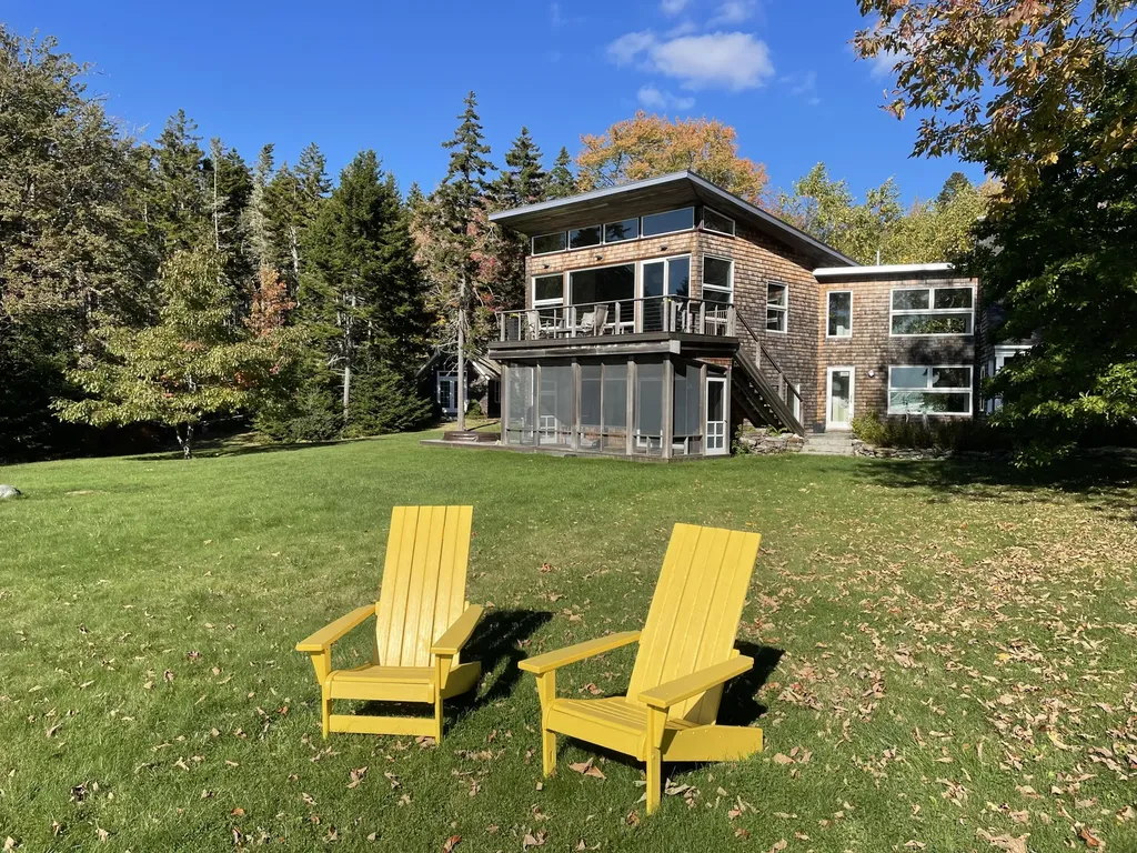 51 Fox Lane Brooklin ME 04616