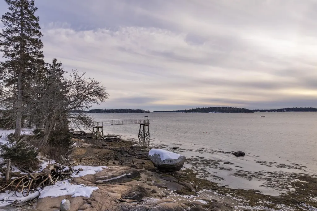 51 Fox Lane Brooklin ME 04616