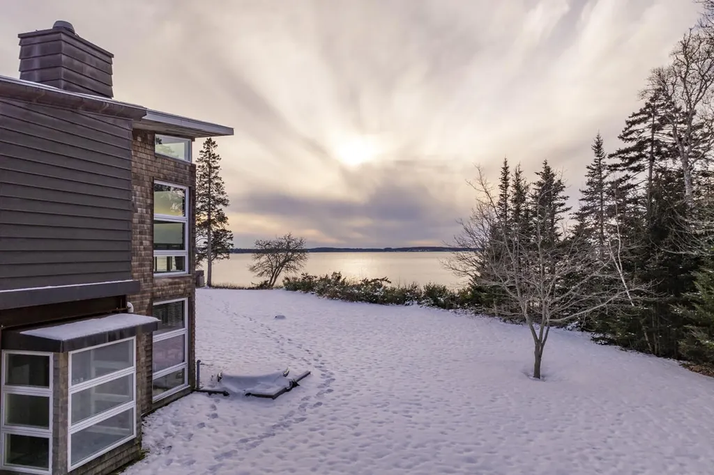 51 Fox Lane Brooklin ME 04616