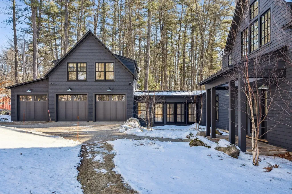36 Murch Landing Road Raymond ME 04071