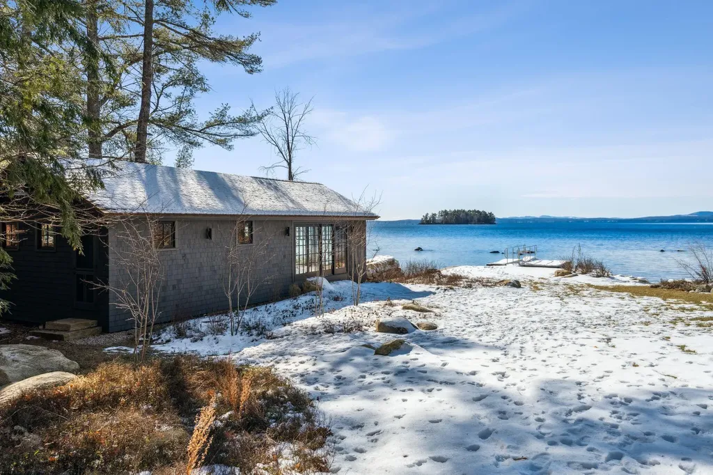 36 Murch Landing Road Raymond ME 04071