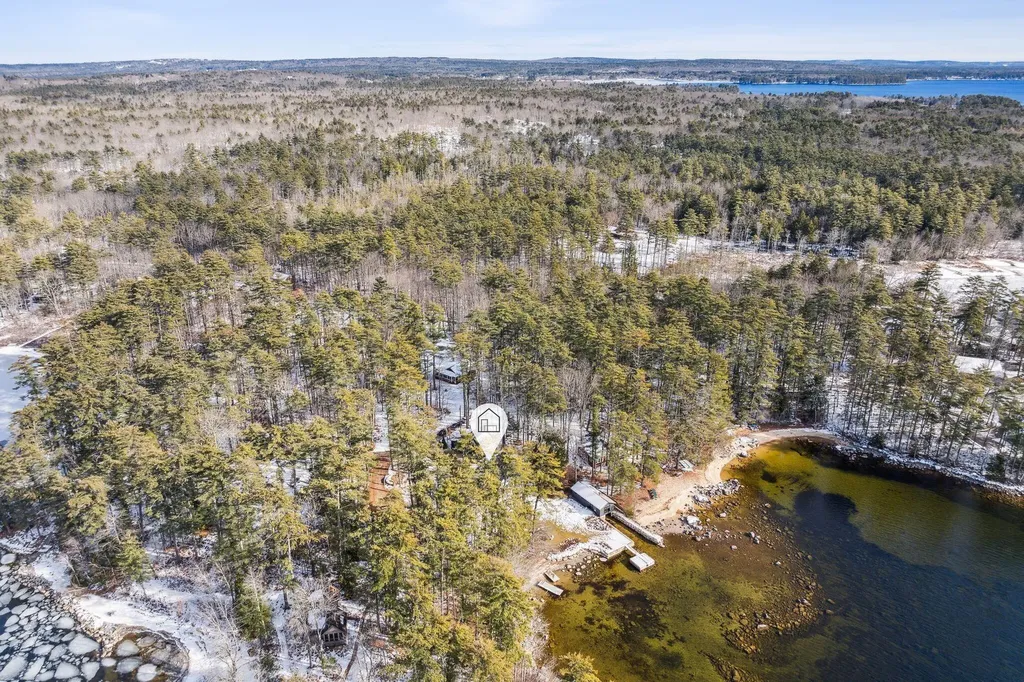 36 Murch Landing Road Raymond ME 04071