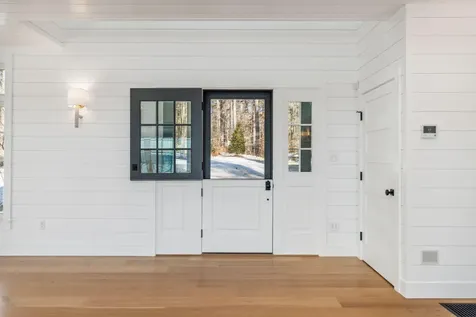 36 Murch Landing Road Raymond ME 04071