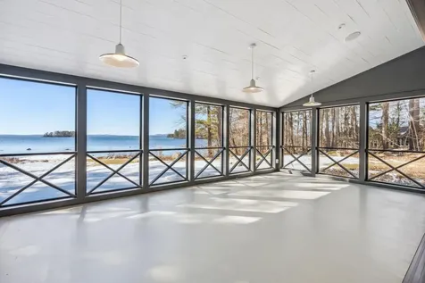 36 Murch Landing Road Raymond ME 04071