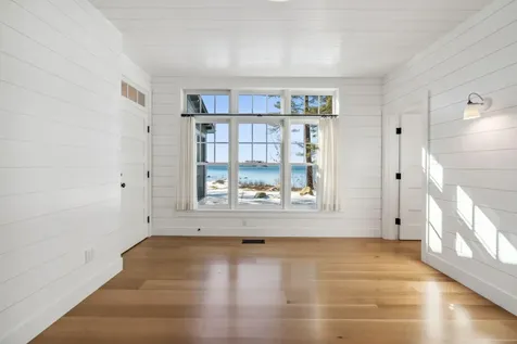 36 Murch Landing Road Raymond ME 04071