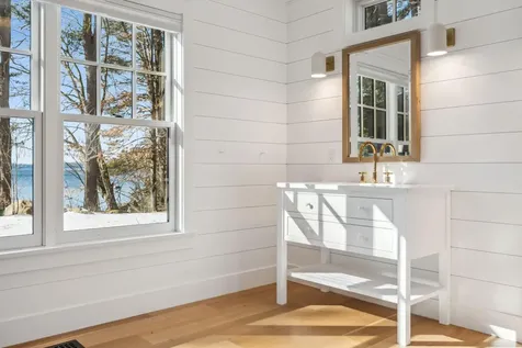 36 Murch Landing Road Raymond ME 04071