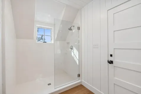 36 Murch Landing Road Raymond ME 04071