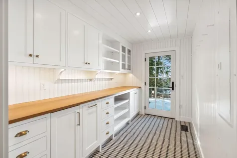 36 Murch Landing Road Raymond ME 04071