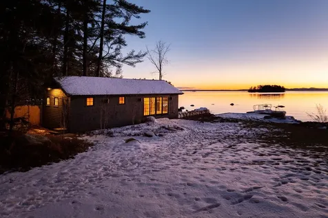 36 Murch Landing Road Raymond ME 04071