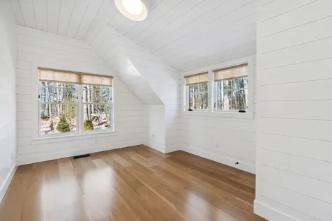 36 Murch Landing Road Raymond ME 04071