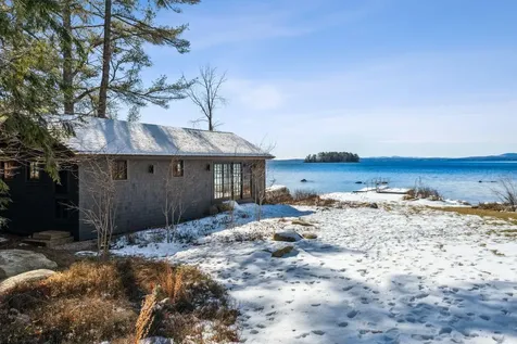 36 Murch Landing Road Raymond ME 04071