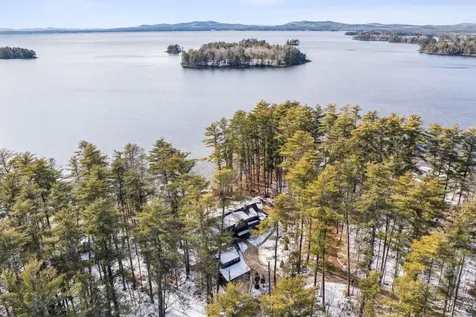 36 Murch Landing Road Raymond ME 04071