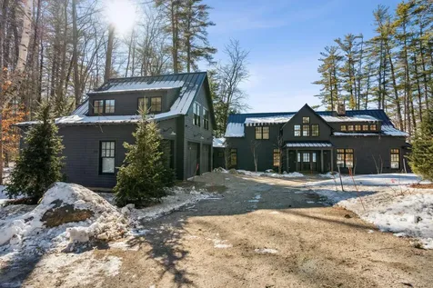 36 Murch Landing Road Raymond ME 04071
