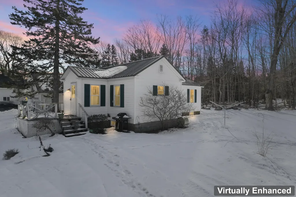 19 Cottage Drive Friendship ME 04547