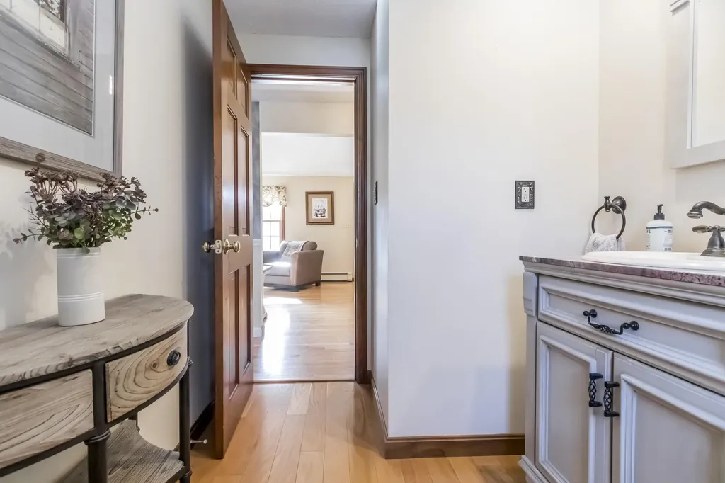 89 Clapboard Road Portland ME 04103