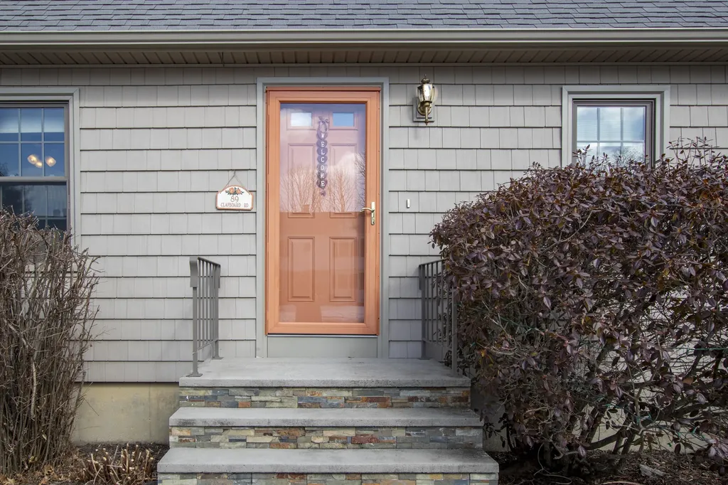 89 Clapboard Road Portland ME 04103