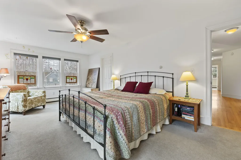 21 Cross Hill Road Cape Elizabeth ME 04107