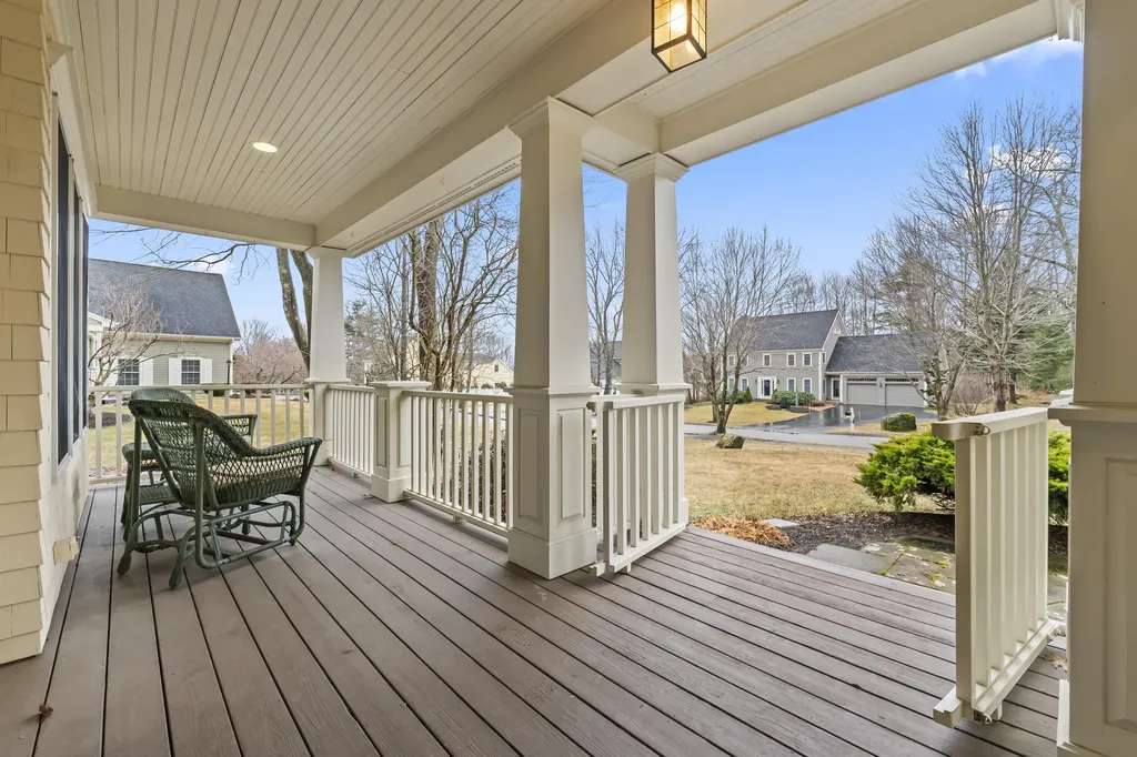21 Cross Hill Road Cape Elizabeth ME 04107