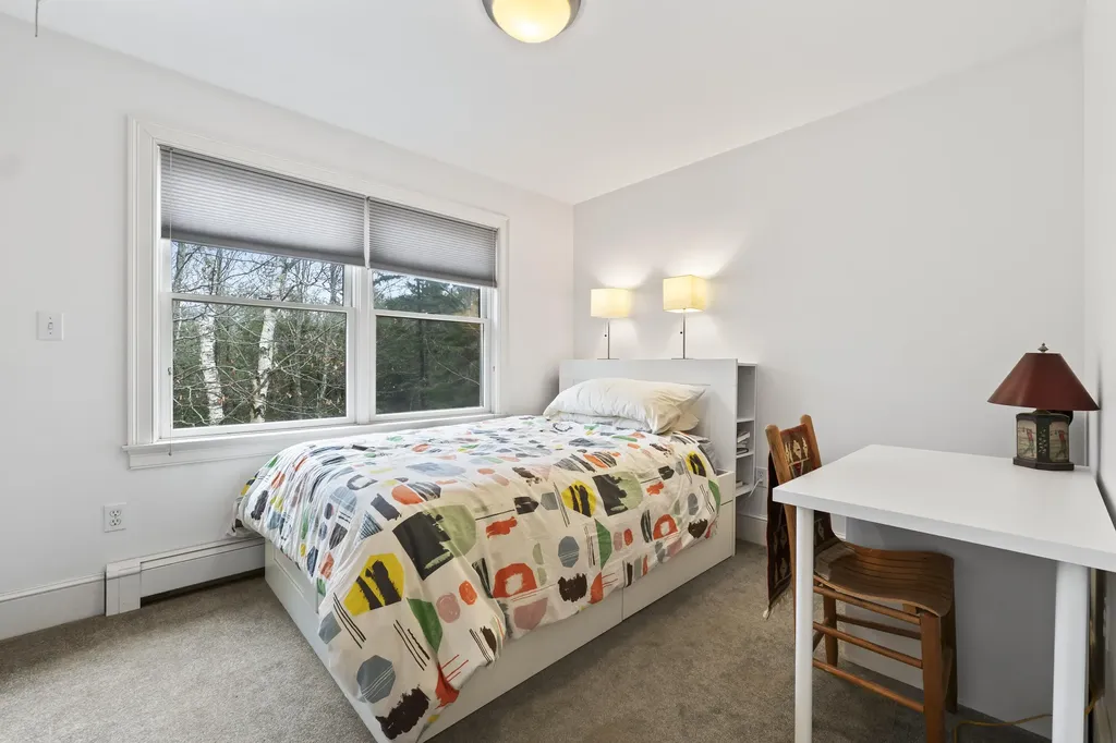 21 Cross Hill Road Cape Elizabeth ME 04107