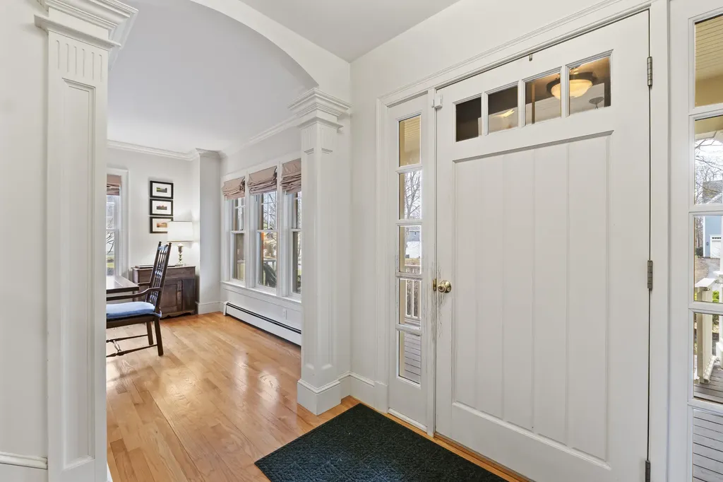 21 Cross Hill Road Cape Elizabeth ME 04107