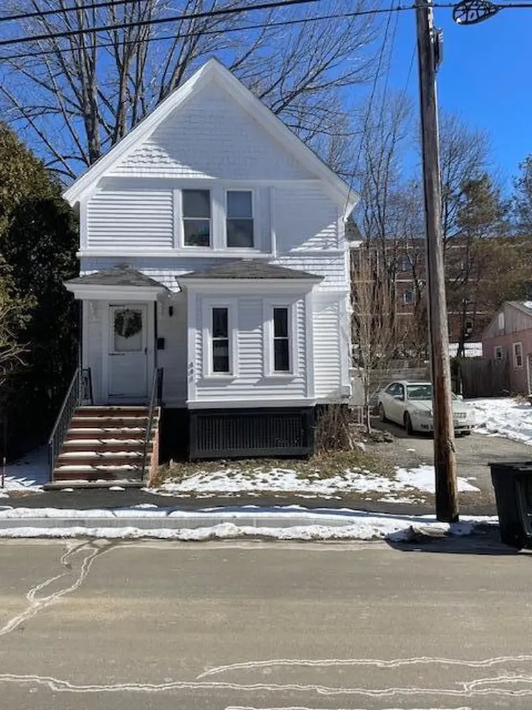 601 Middle Street Bath ME 04530